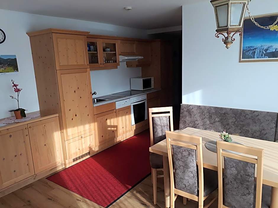 Hotel Alpenruh-Micheluzzi