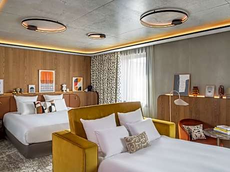 Junior Suite with King Bed and Sofa Bed