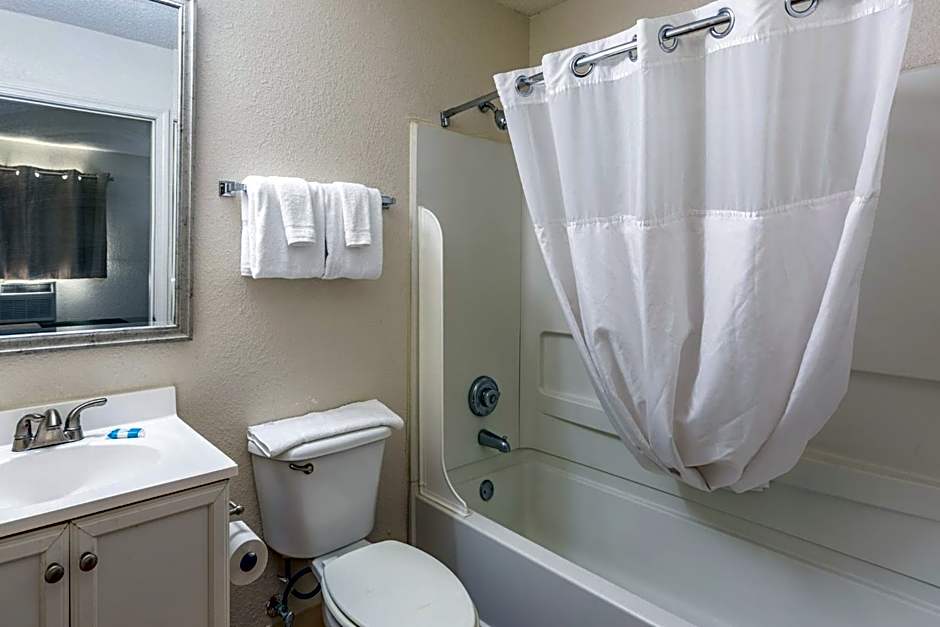 HomeTowne Studios Gainesville