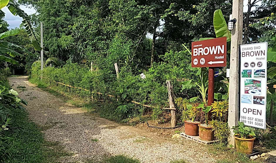 Brown House Chiangdao
