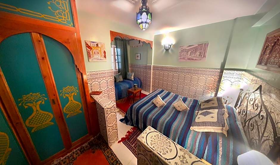 Riad Atika Mek
