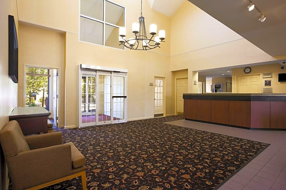 Hawthorn Suites by Wyndham Philadelphia Airport