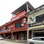 OYO 89960 Manjung Inn Hotel