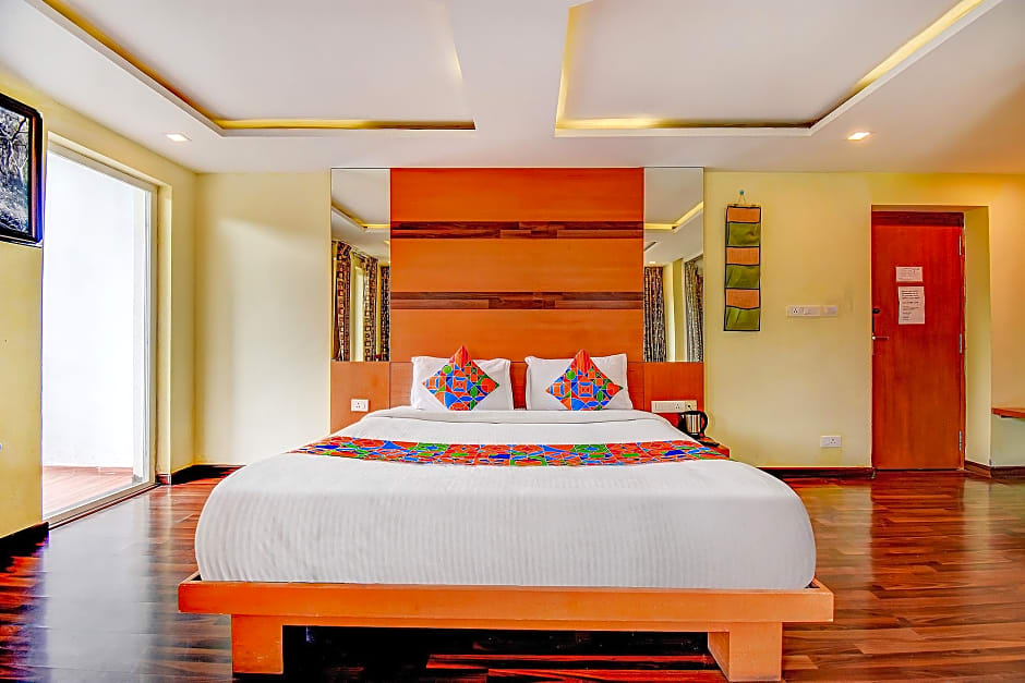 FabHotel Abirami Grand Inn - Nr. Bryant Park