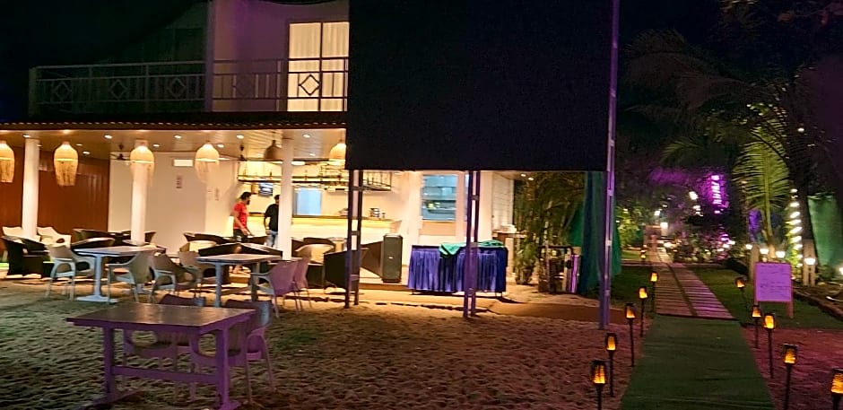 Shining Sand Beach Hotel