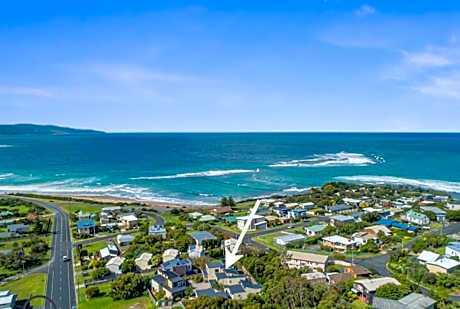 Deluxe Two-Bedroom Apartment