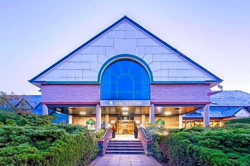 Clarion Cedar Court Wakefield Hotel