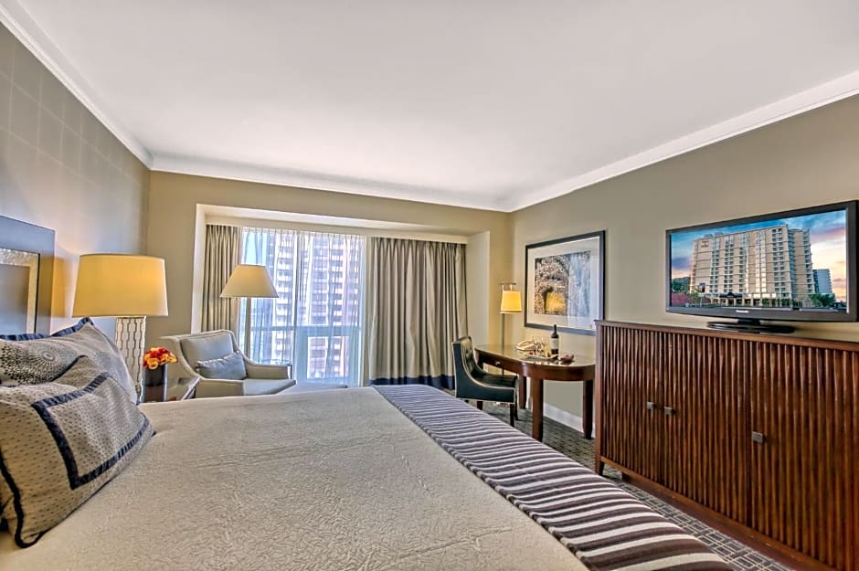 Omni Los Angeles Hotel At California Plaza