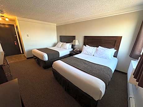 Queen Room with Two Queen Beds - Non Smoking