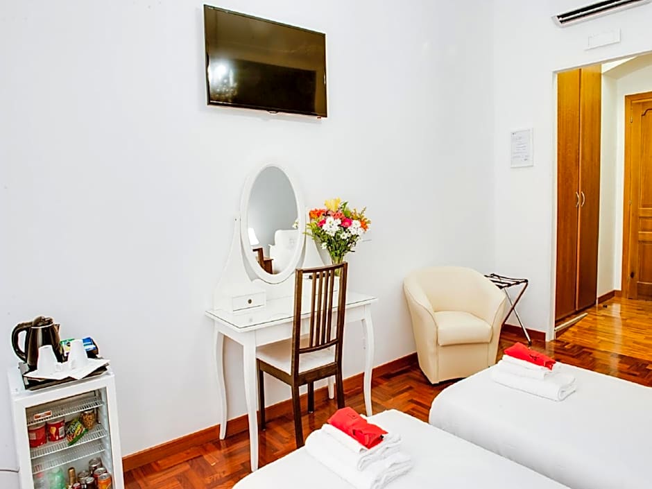 Lh Royal Suites Terrace