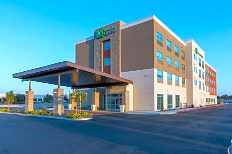 Holiday Inn Express Visalia-Sequoia Gateway Area, an IHG Hotel
