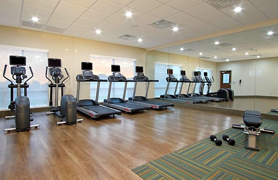 Holiday Inn Express & Suites - Brookshire - Katy Freeway, an IHG Hotel