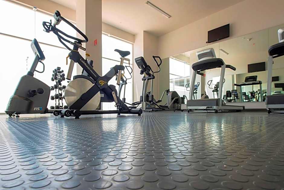 Microtel Inn & Suites by Wyndham San Luis Potosi