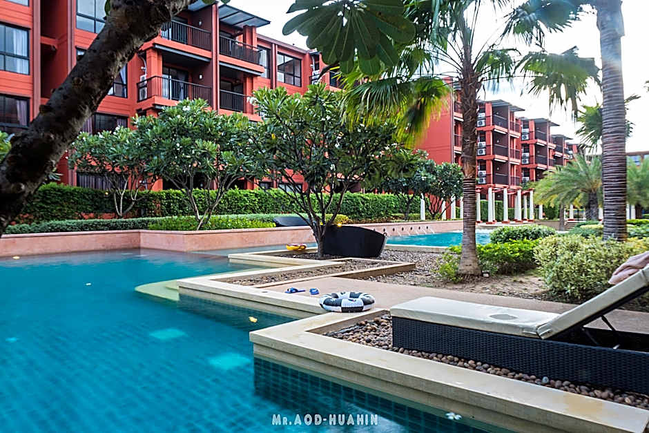 Bluroc Huahin Pool View