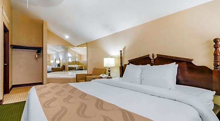 Precious Hotel