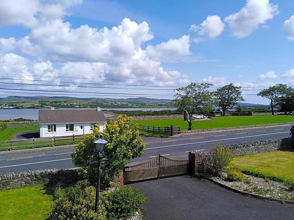 Madra Rua Organic Accommodation