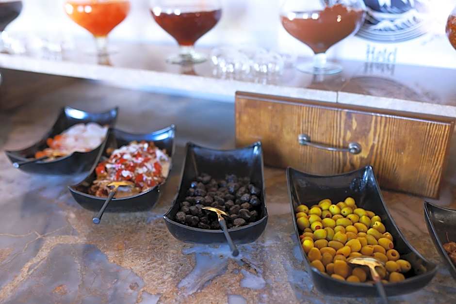 Noah's Ark Cave Hotel