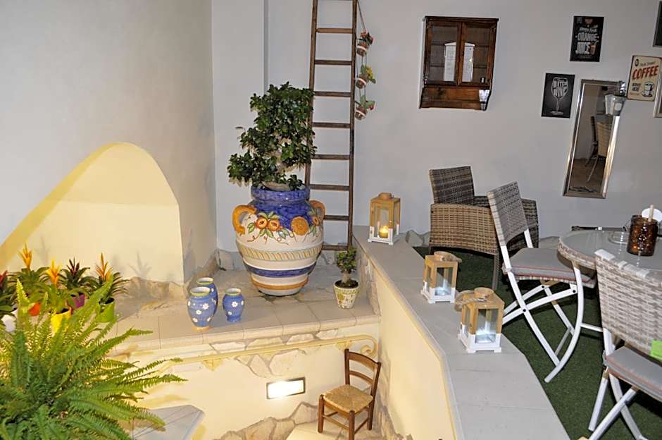 V&V Suite & Breakfast