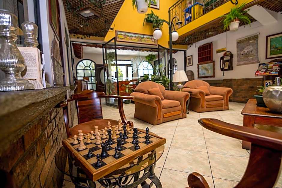 Hotel Amón Real