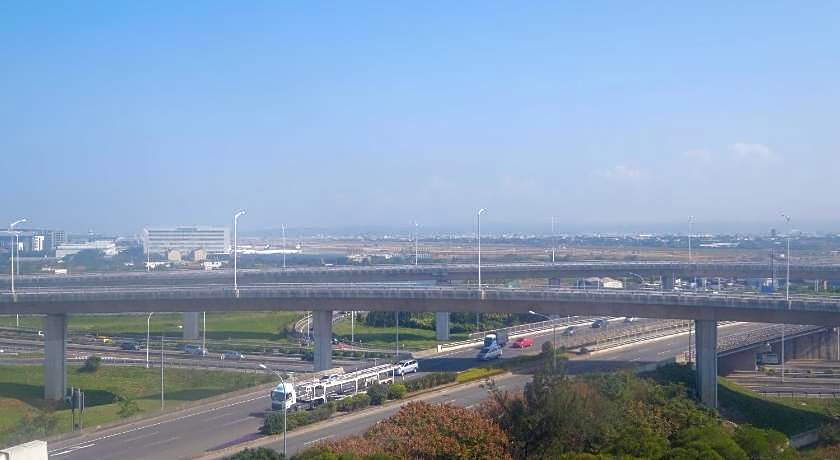 City Suites Gateway Hotel