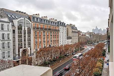 Yuna Porte-Maillot - ApartHotel