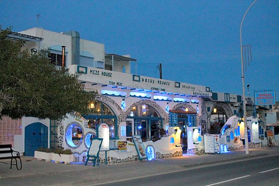 A Maos Hotel Apartments