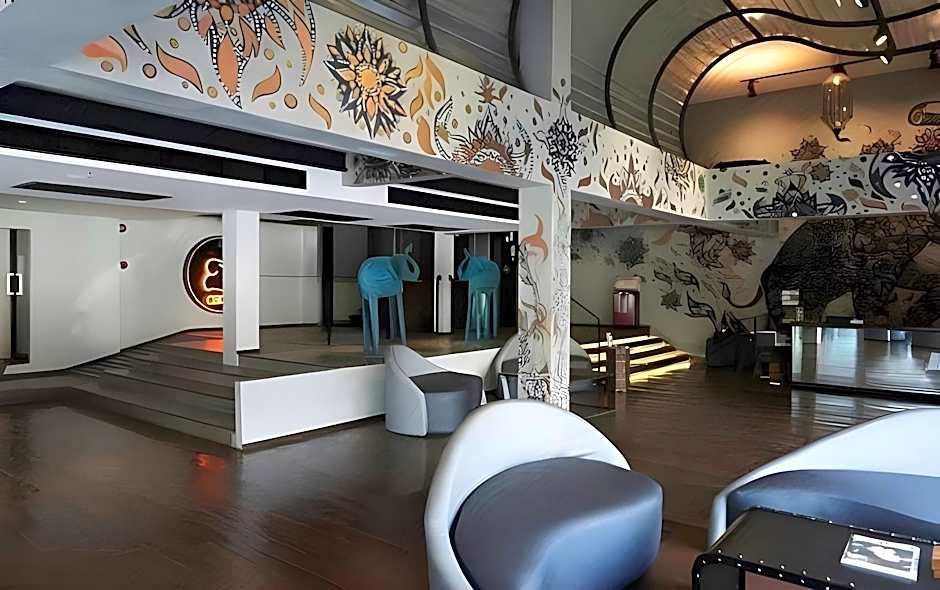 Cacha Hotel Bangkok - Near BTS Ratchathewi & Siam
