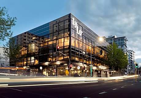 LyLo Auckland Hotel