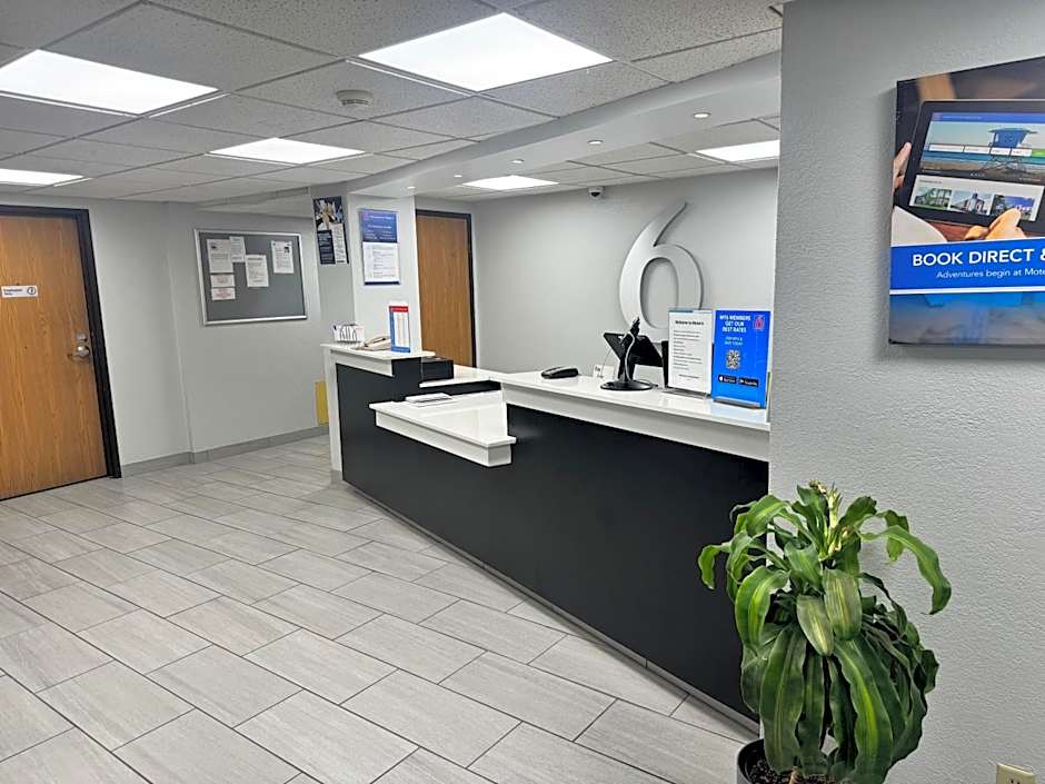 Motel 6-Eau Claire, WI