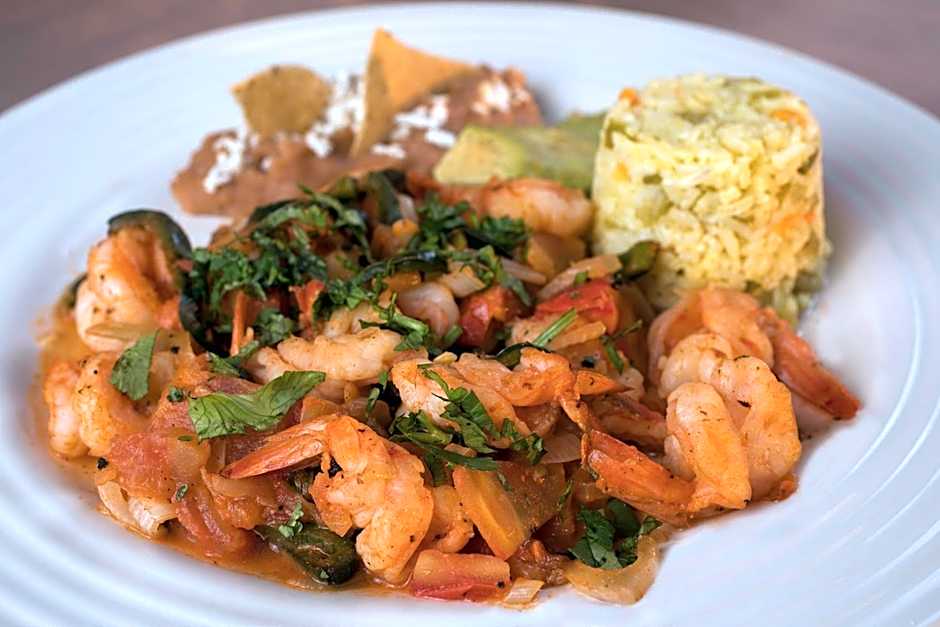 Costa de Oro Beach Hotel