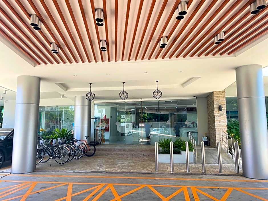 Anna-Nava Pakkret Hotel
