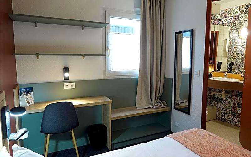 The Originals City, Hotel Helios, Roanne Nord (Inter-Hotel)