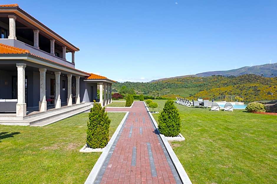 Ladeira Suites, a Douro Retreat by HostWise