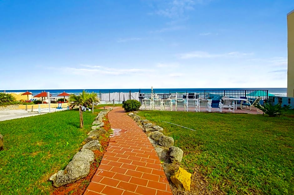 Daytona Shores Inn and Suites