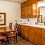 Econo Lodge Eagle Nest