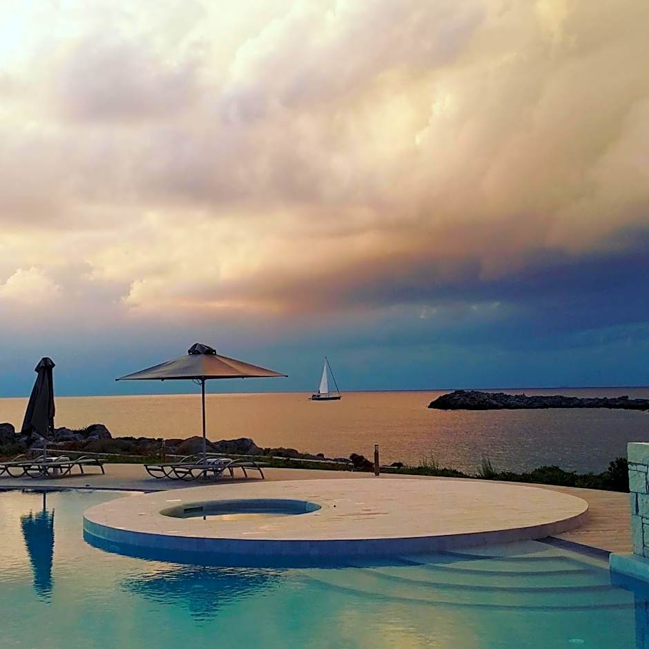 Kavos Hotel & Suites