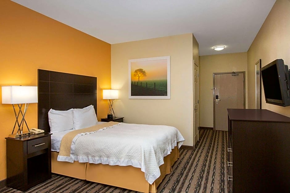 La Quinta Inn & Suites by Wyndham Lincoln