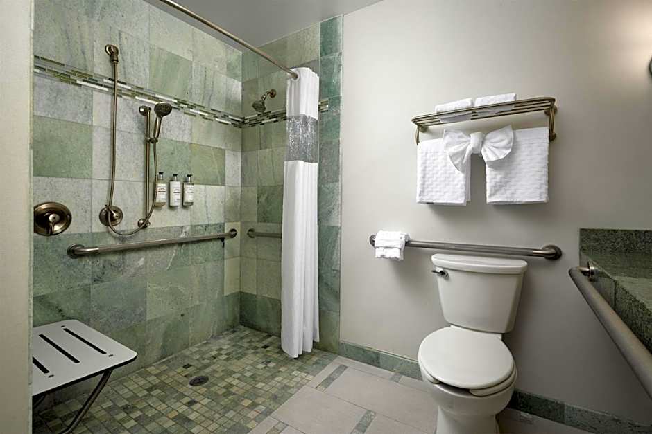 Best Western Premier Del Mar Inn Hotel