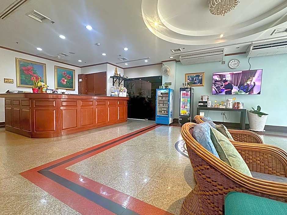 Thipurai City Hotel