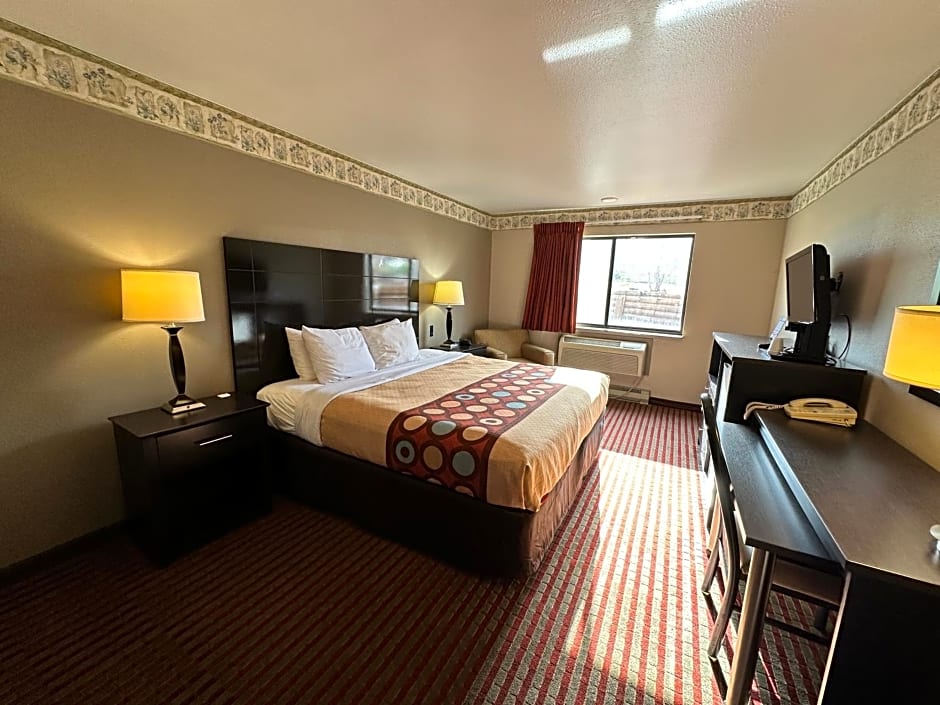Rodeway Inn & Suites Madison East