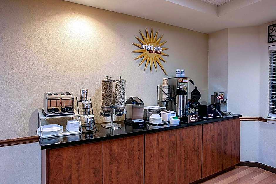 La Quinta Inn & Suites by Wyndham Davis