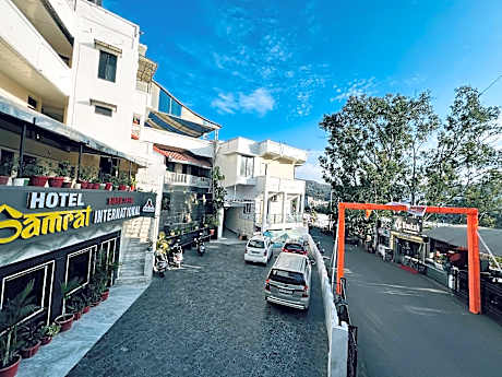 Hotel Samrat International