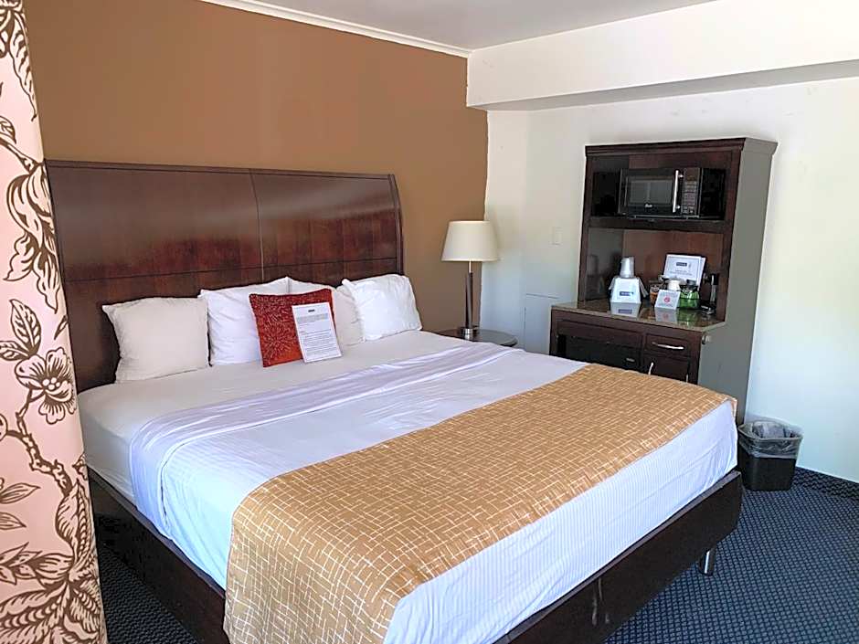 Travelodge by Wyndham Rapid City