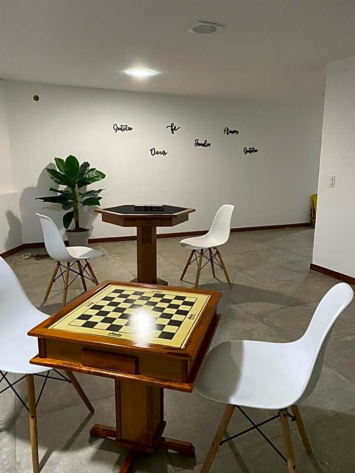 Apartamento aconchegante vista mar e piscina em cond de Arraial do Cabo