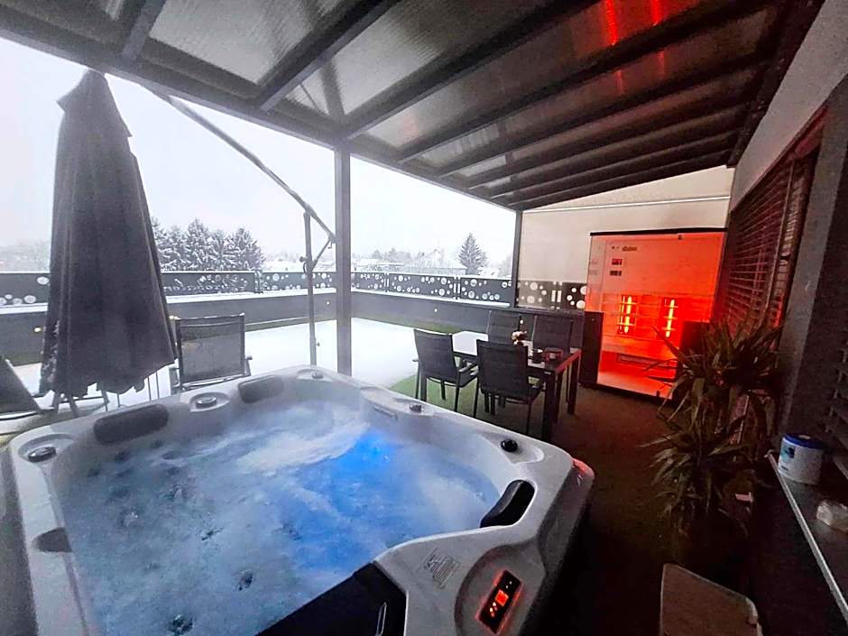 Arcobaleno Apartments & Rooms