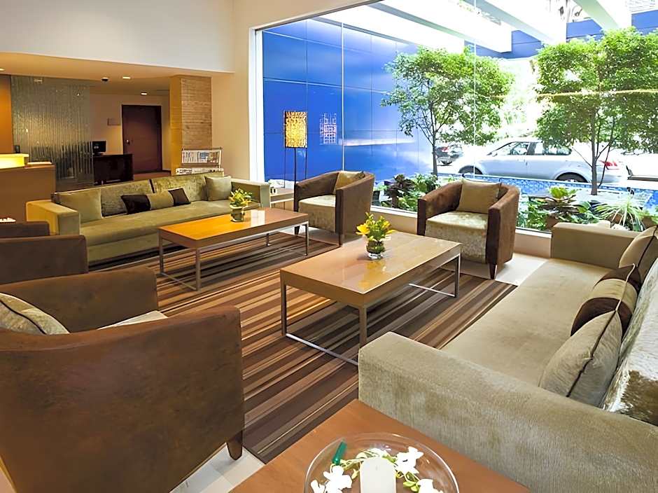 Adarsh Hamilton Hotel