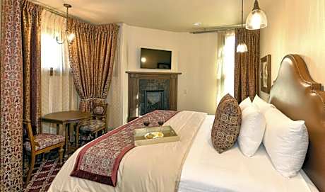 King Room with Spa Bath