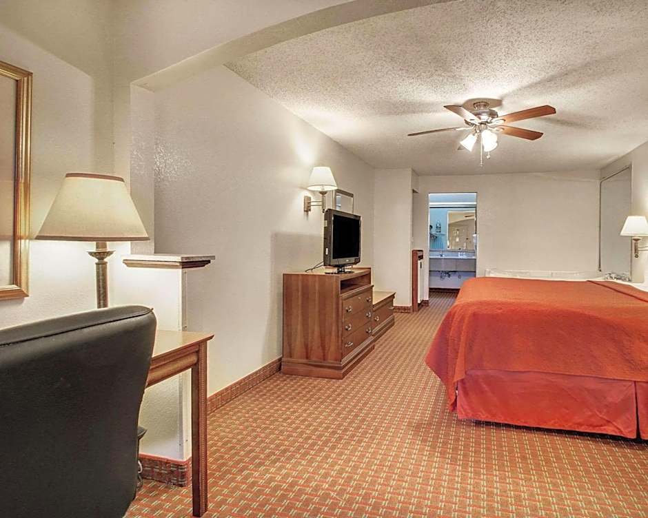 Quality Inn & Suites
