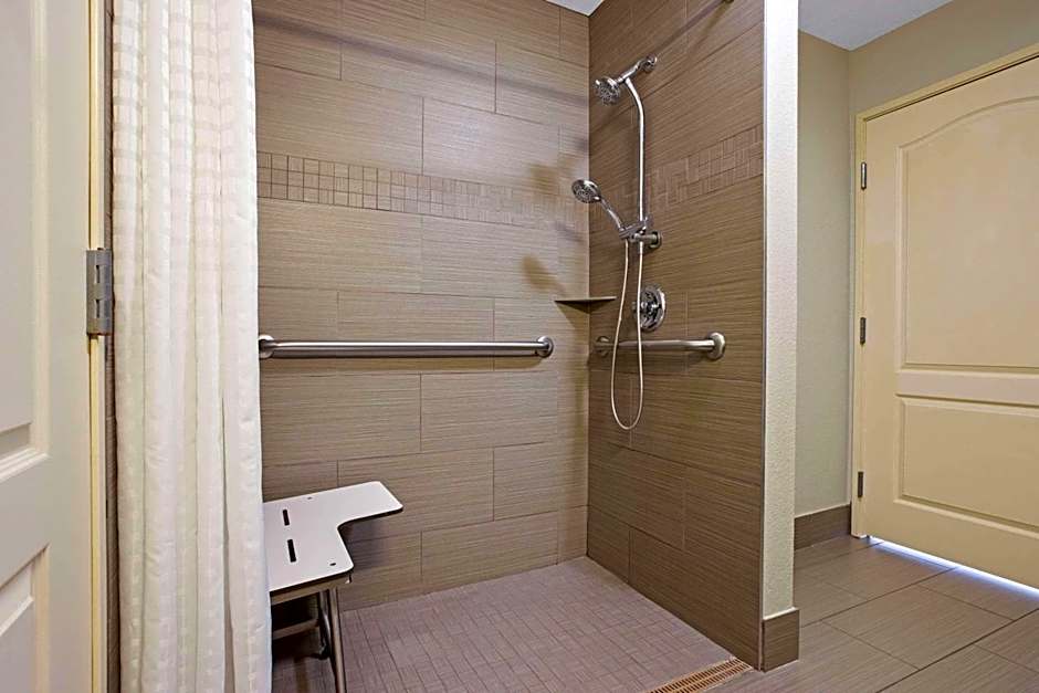 La Quinta Inn & Suites by Wyndham Palestine