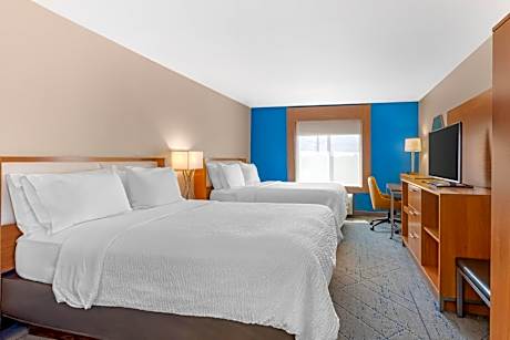 Standard Queen Room with Two Queen Beds